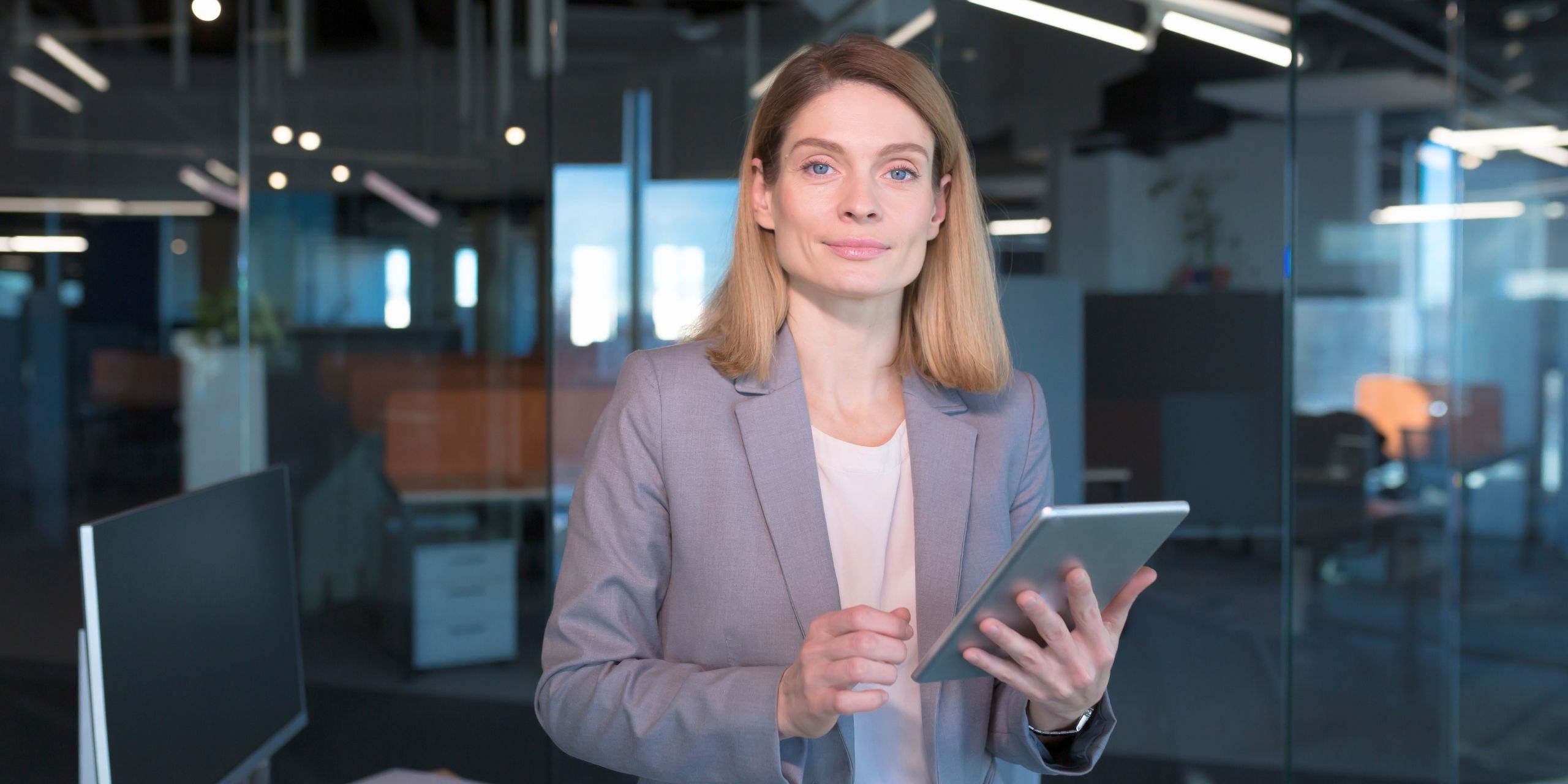 Tennessee small business reviewing a cybersecurity checklist